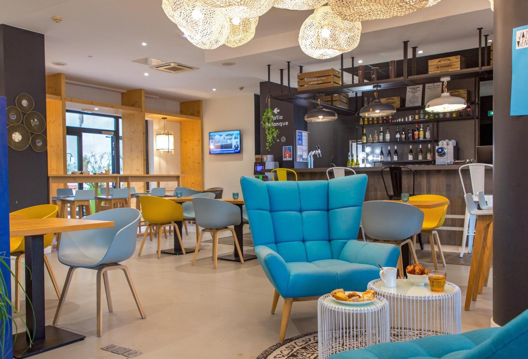 ホテル Ibis Lyon Sud Vienne Saint-Louis エクステリア 写真