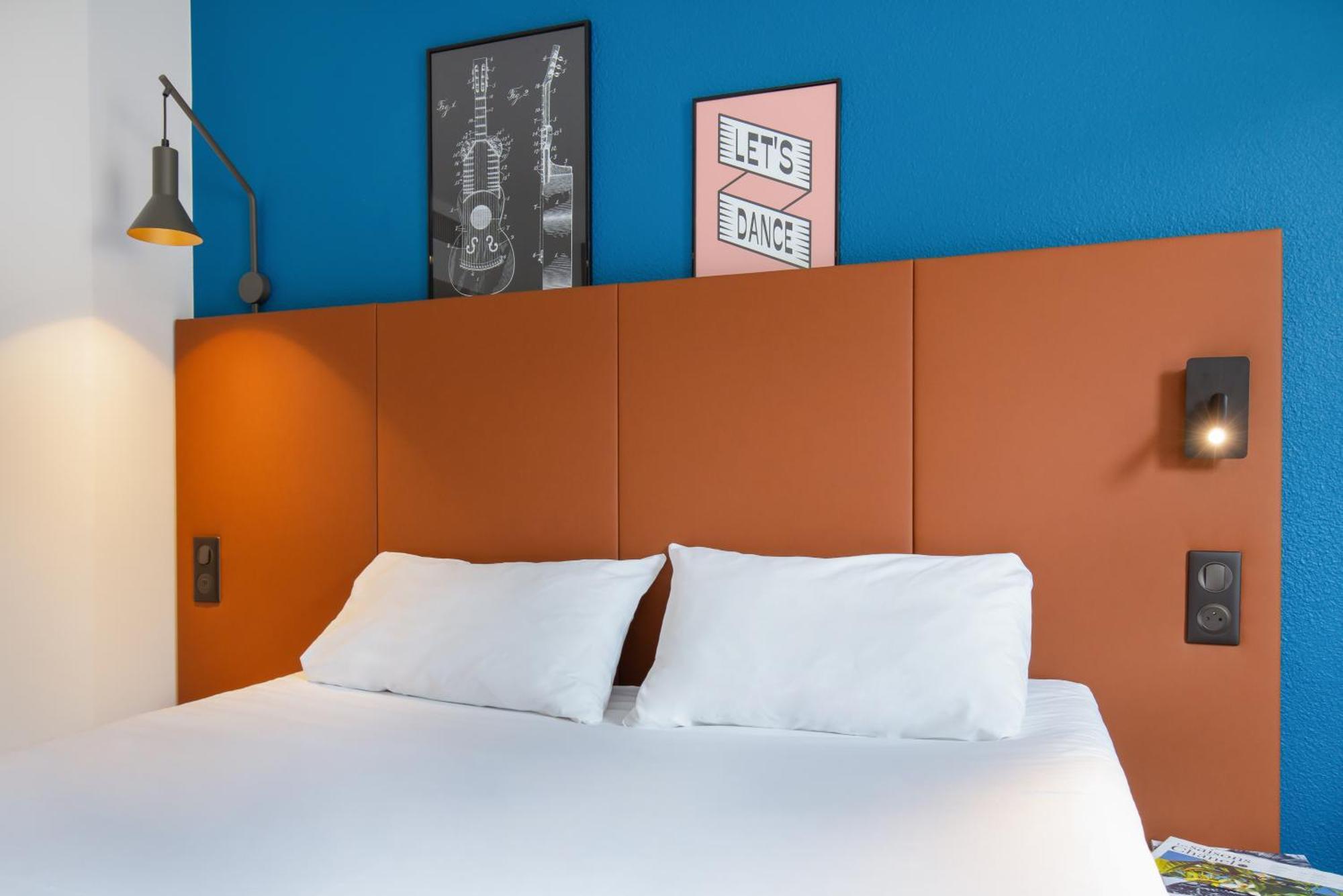 ホテル Ibis Lyon Sud Vienne Saint-Louis エクステリア 写真