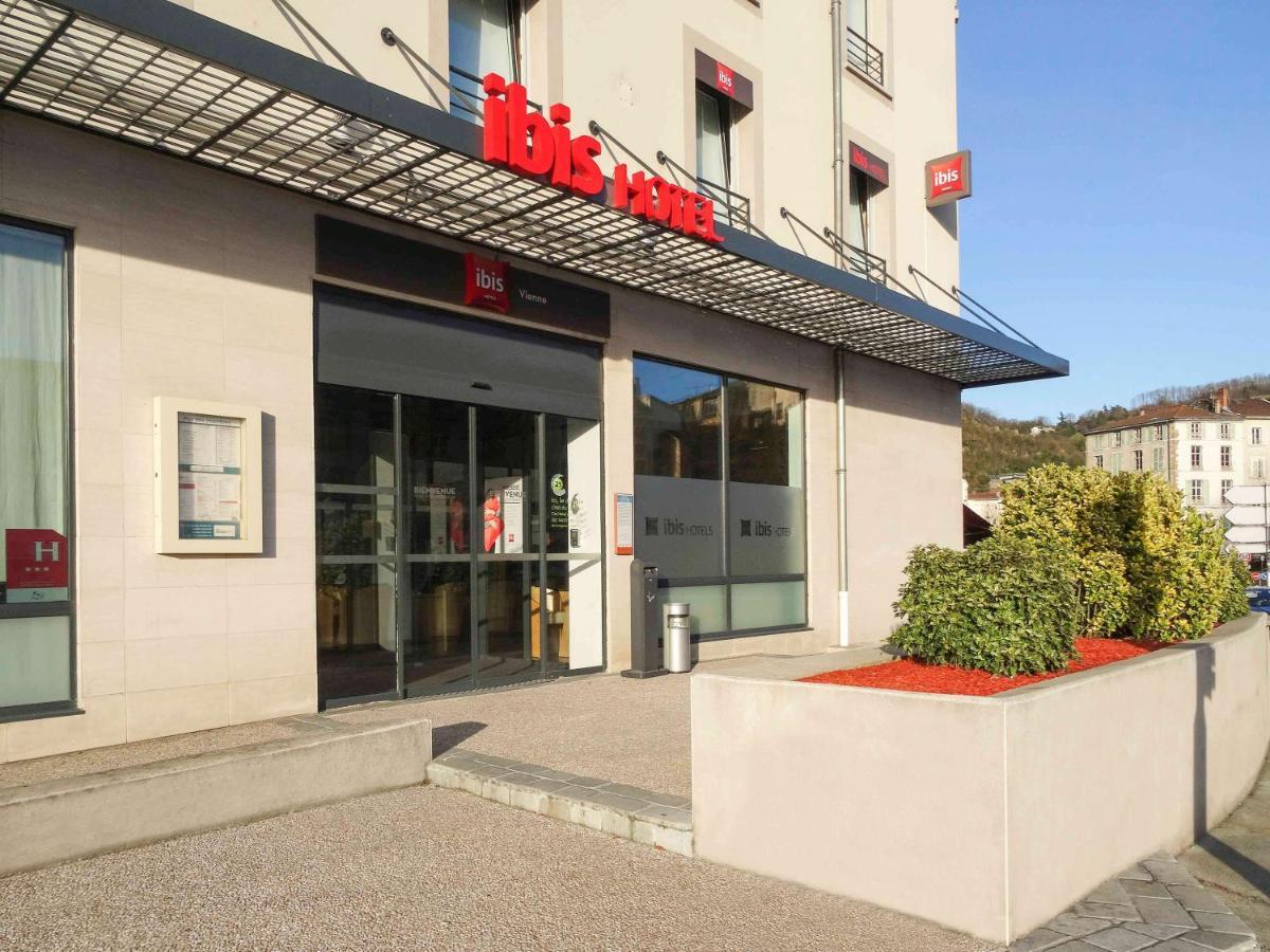 ホテル Ibis Lyon Sud Vienne Saint-Louis エクステリア 写真